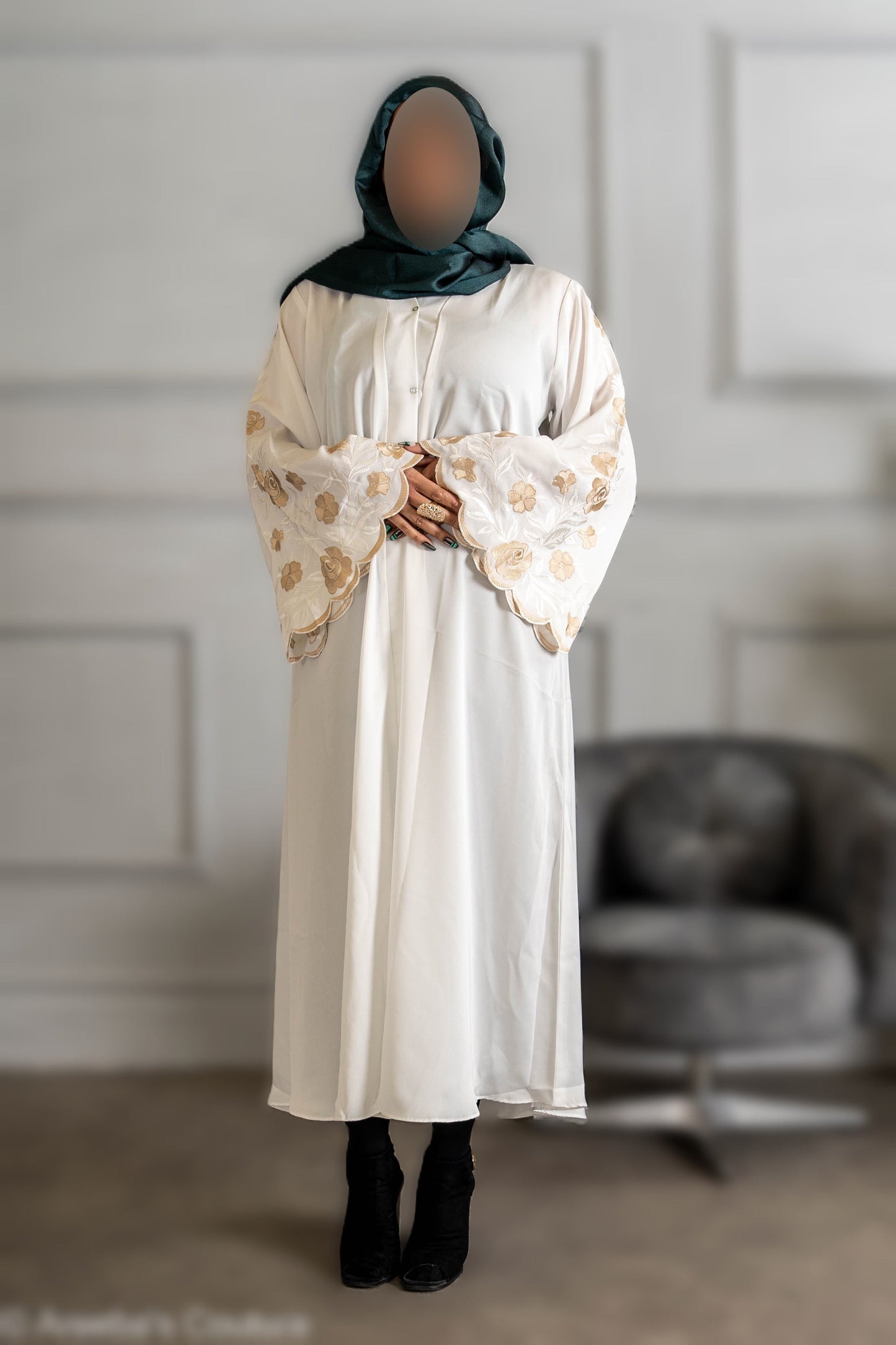 White Abaya with Embroidered Sleeves - High-Quality Fabric & Intricate Embroidery for Elegance and Sophistication ID
