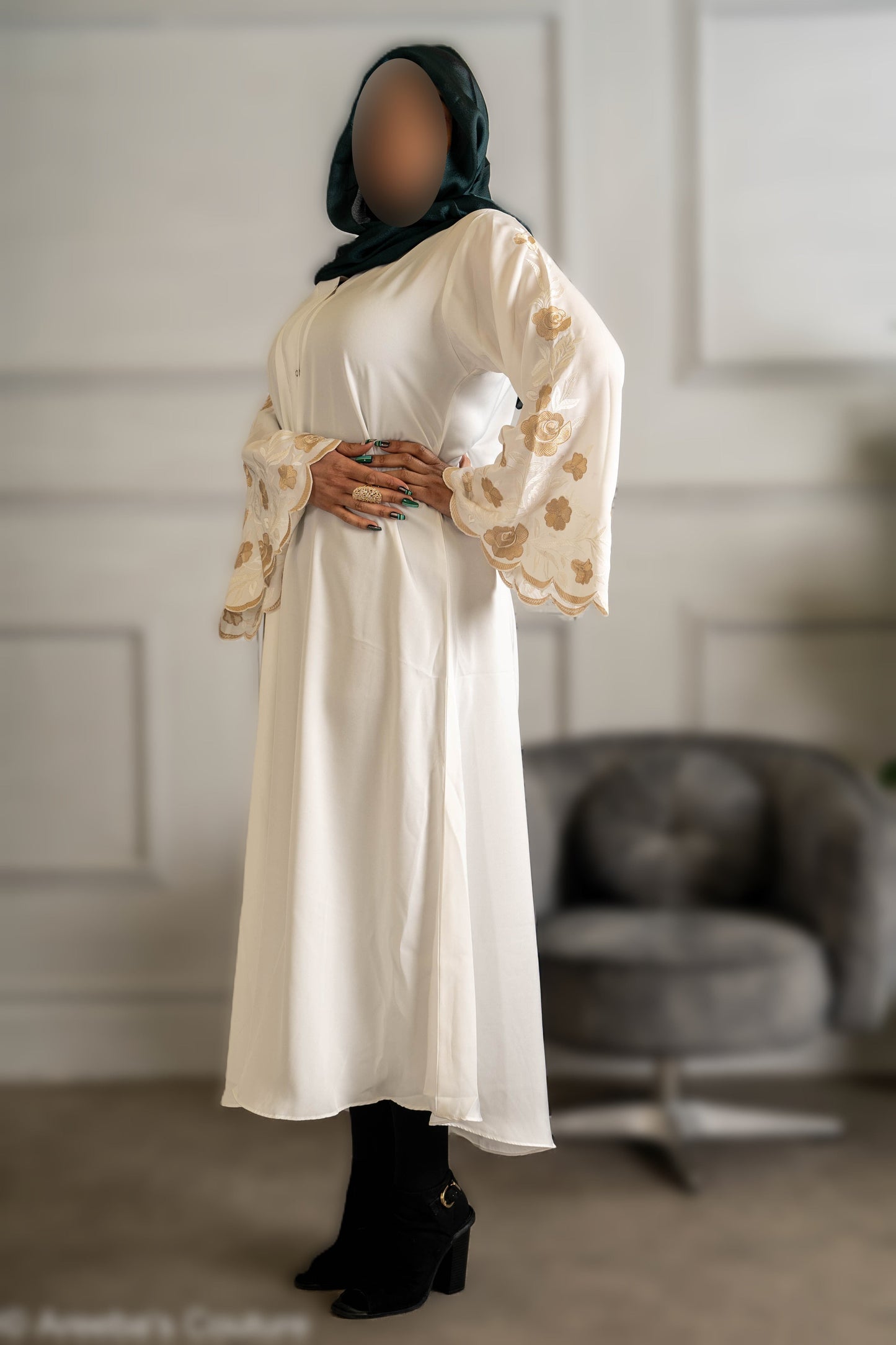 White Abaya with Embroidered Sleeves - High-Quality Fabric & Intricate Embroidery for Elegance and Sophistication ID
