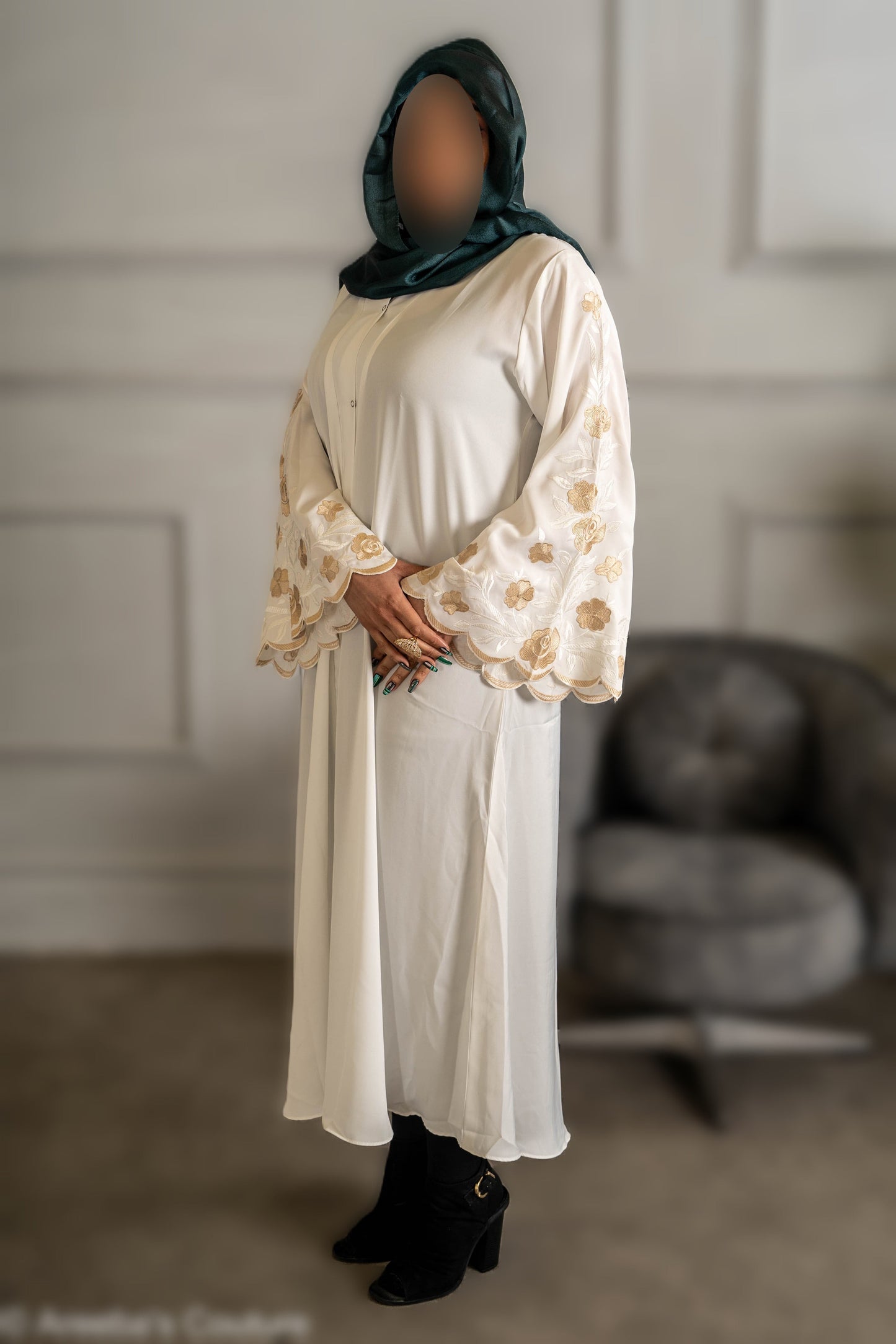 White Abaya with Embroidered Sleeves - High-Quality Fabric & Intricate Embroidery for Elegance and Sophistication ID