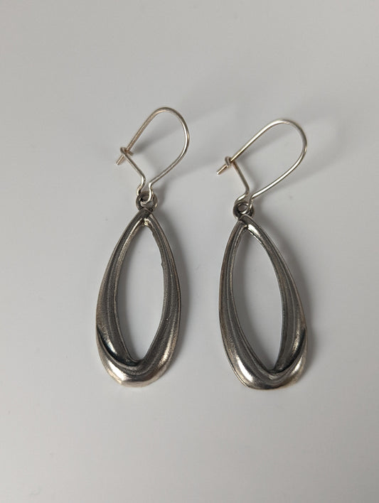 Silver Steed Oval Rope Dropped Earrings