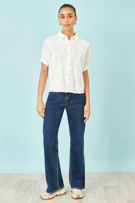 Yumi White Cotton Flower Applique Shirt