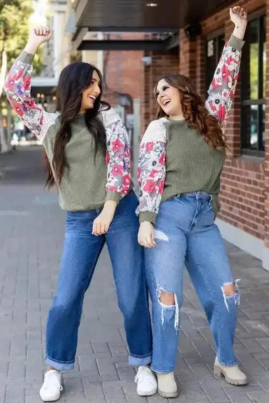 Floral Mosaic Ribbed Blouse